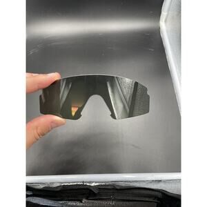 Oakley Razorblade Grey Lens
